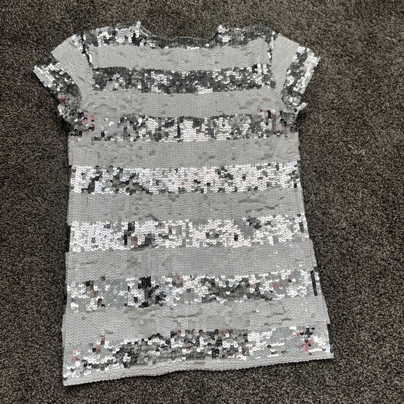 alice + olivia sequin striped short sleeve shirt grey white - Picture 2 of 6